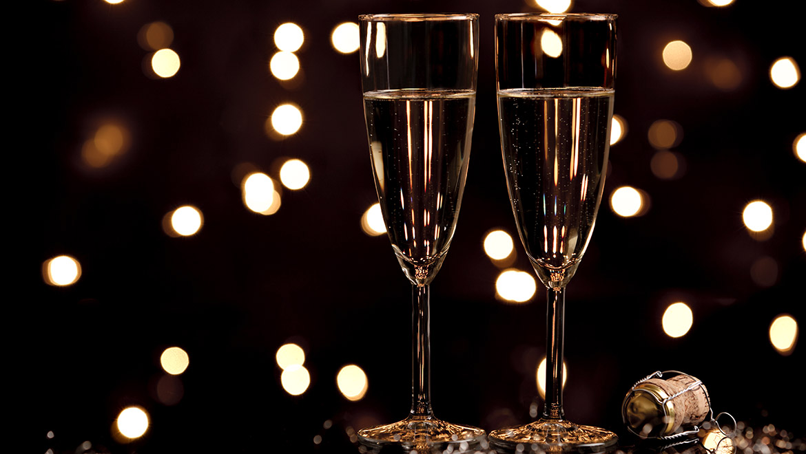 sparkling lights and sparkling champagne