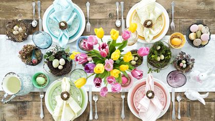 Easter table decorations