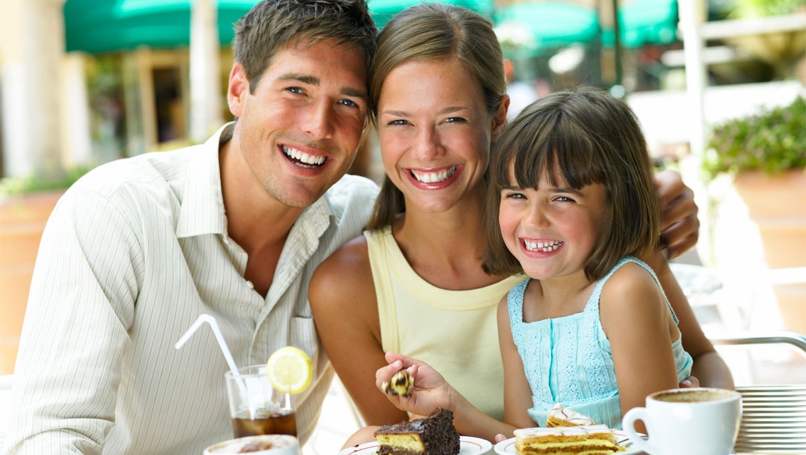 Family at lunch