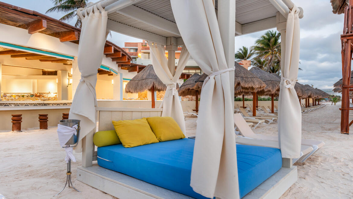 Cabana on the Beach - Omni Cancun Hotel & Villas