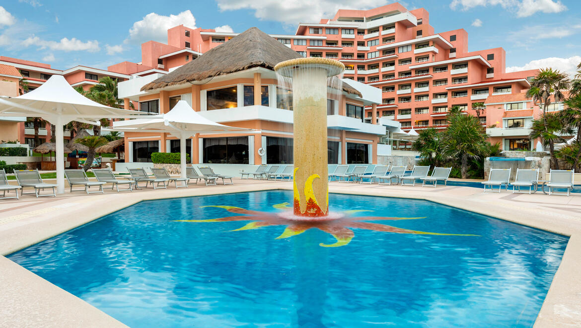 Resort Pool - Omni Cancun Hotel & Villas