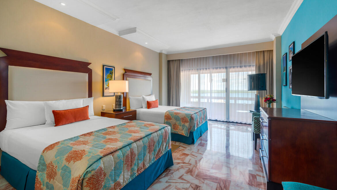 Deluxe Lagoon View Room - Omni Cancun Hotel & Villas