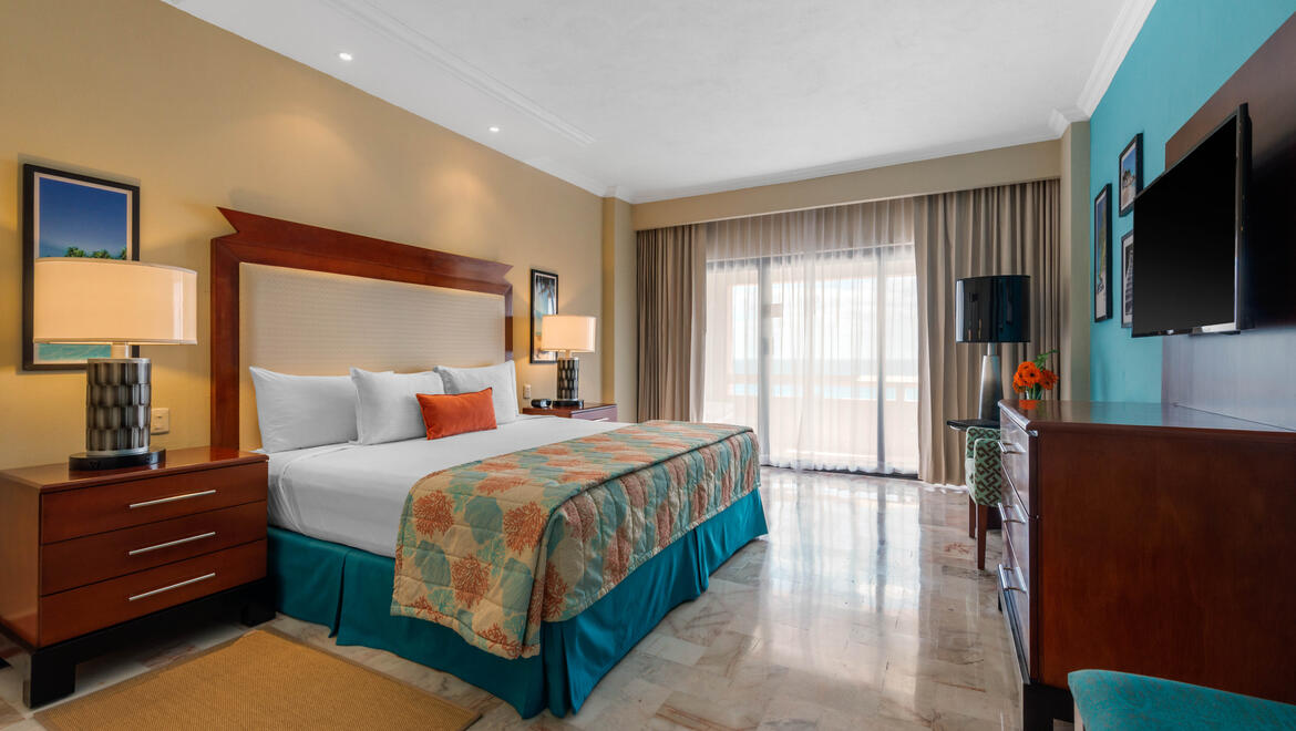 Deluxe Ocean View Room - Omni Cancun Hotel & Villas