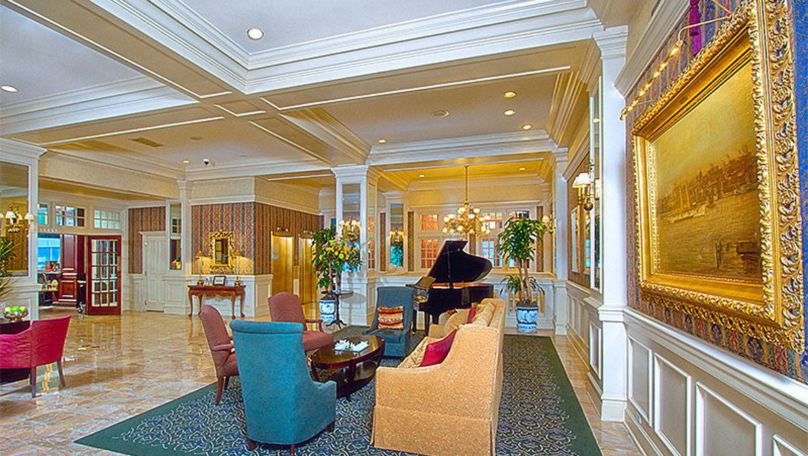 St. Louis Omni Majestic lobby seating 